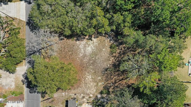 809 Monroe Avenue, Carolina Beach, NC 28428