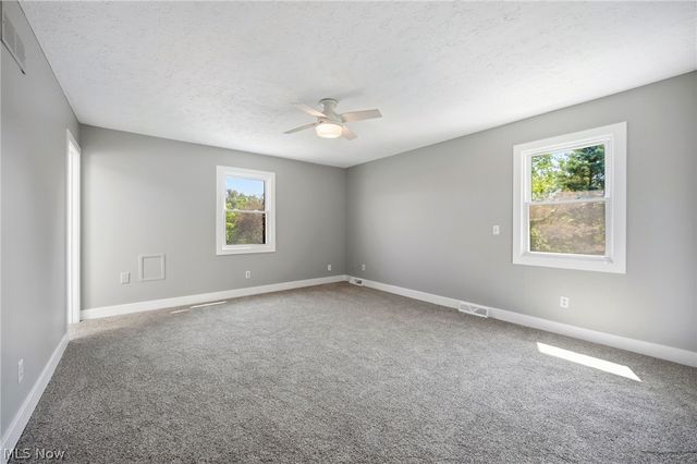 14367 Crown Point Pky, Strongsville, OH 44136