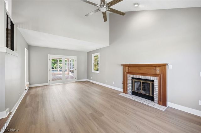 14367 Crown Point Pky, Strongsville, OH 44136