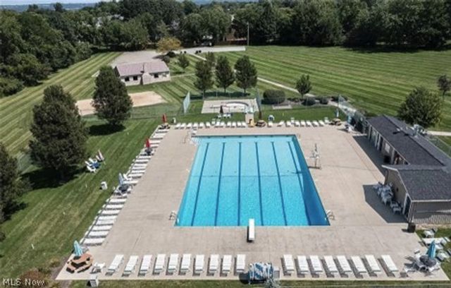 14367 Crown Point Pky, Strongsville, OH 44136