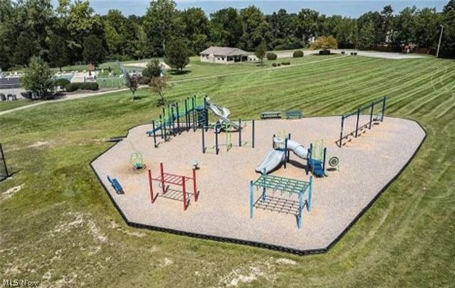 14367 Crown Point Pky, Strongsville, OH 44136