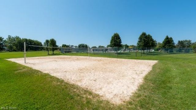 14367 Crown Point Pky, Strongsville, OH 44136