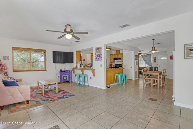 1340 Mariposa Drive NE, Palm Bay, FL 32905