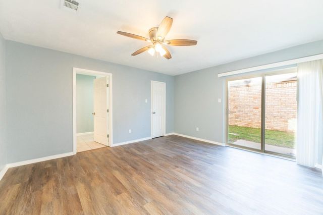 11803 Brook Meadows Lane, Meadows Place, TX 77477