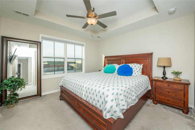 202 SW Prairie Trail Parkway, Ankeny, IA 50023