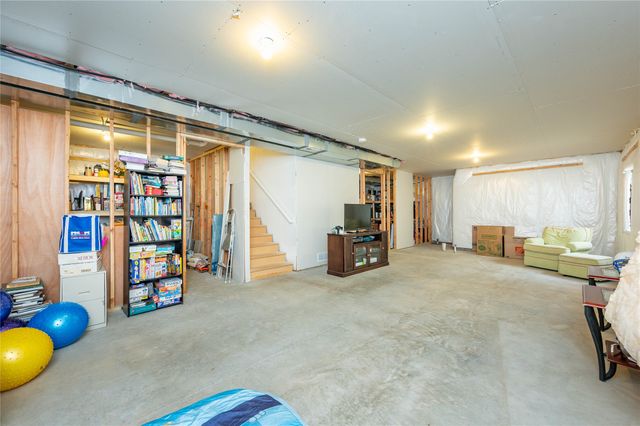 202 SW Prairie Trail Parkway, Ankeny, IA 50023