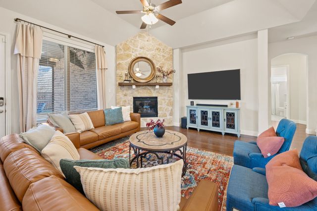 620 Bridgewater Road, Fort Worth, TX 76131