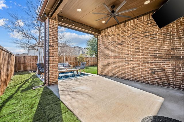 620 Bridgewater Road, Fort Worth, TX 76131