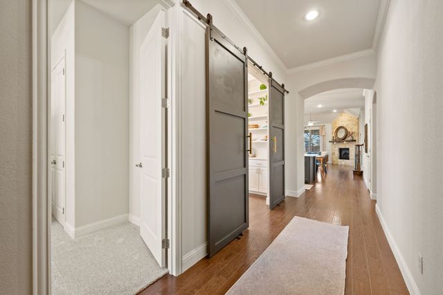 620 Bridgewater Road, Fort Worth, TX 76131