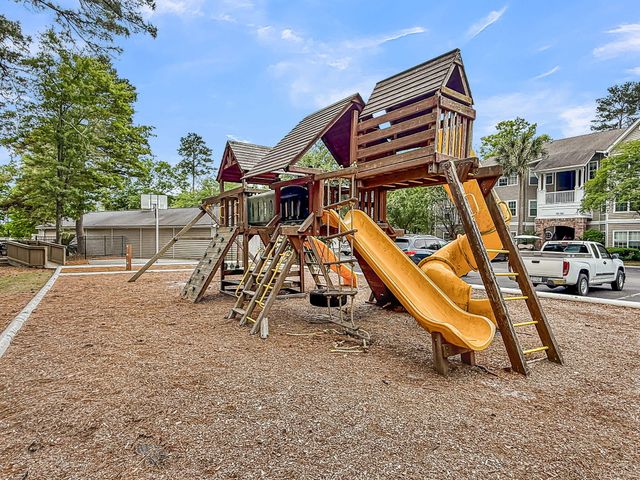188 Midland Parkway Apt 423, Summerville, SC 29485