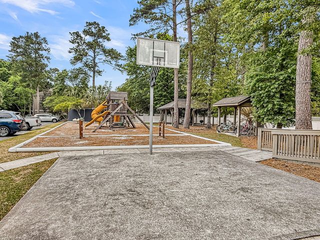 188 Midland Parkway Apt 423, Summerville, SC 29485