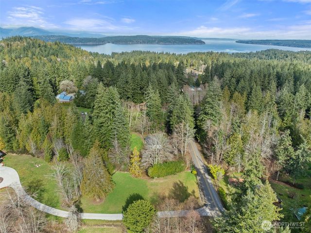 10030 NW Pioneer Road, Seabeck, WA 98380