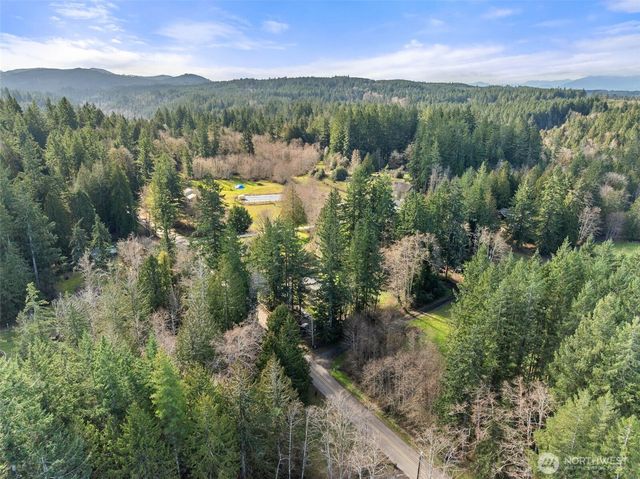 10030 NW Pioneer Road, Seabeck, WA 98380