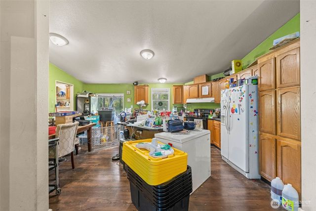 10030 NW Pioneer Road, Seabeck, WA 98380
