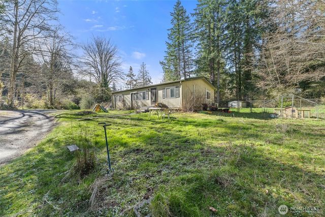10030 NW Pioneer Road, Seabeck, WA 98380