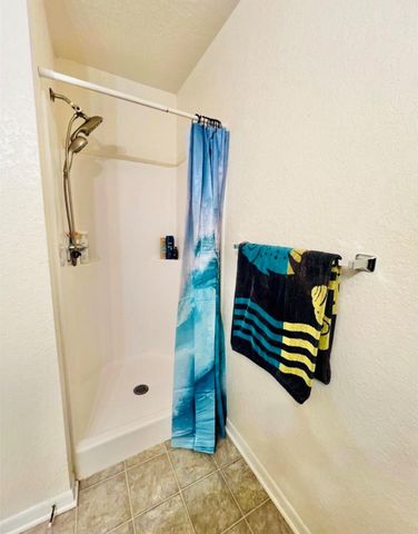 708 E 6th Street, Sweeny, TX 77480