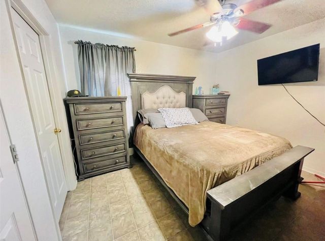 708 E 6th Street, Sweeny, TX 77480