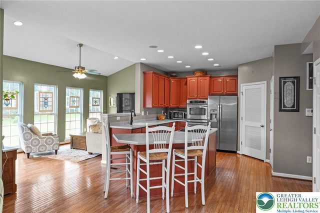 6991 Tuscany Drive, Lower Macungie Twp, PA 18062