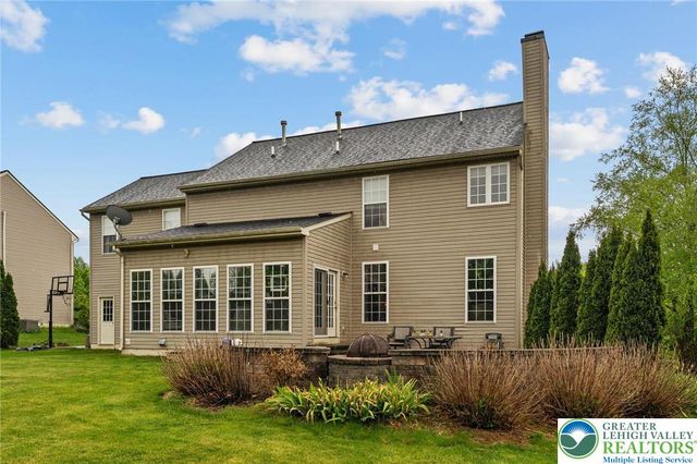 6991 Tuscany Drive, Lower Macungie Twp, PA 18062