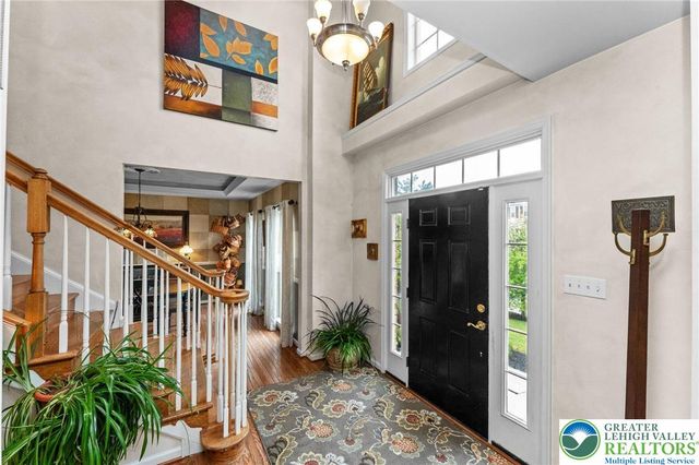 6991 Tuscany Drive, Lower Macungie Twp, PA 18062