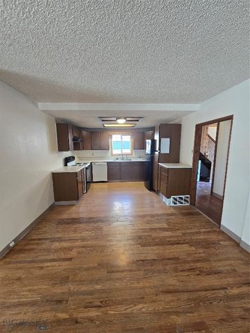 617 E Callender Street, Livingston, MT 59047