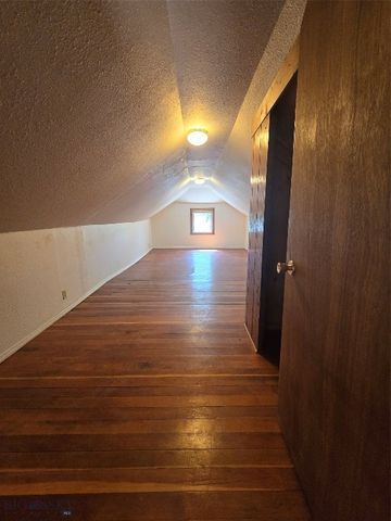 617 E Callender Street, Livingston, MT 59047
