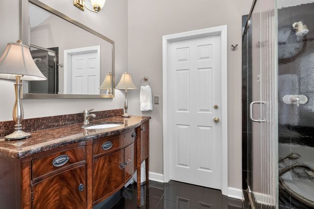 1702 Astor Avenue, Oakbrook Terrace, IL 60181