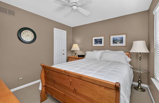 1702 Astor Avenue, Oakbrook Terrace, IL 60181