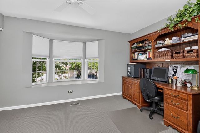 1702 Astor Avenue, Oakbrook Terrace, IL 60181