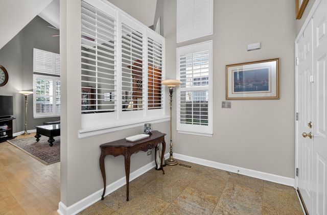 1702 Astor Avenue, Oakbrook Terrace, IL 60181