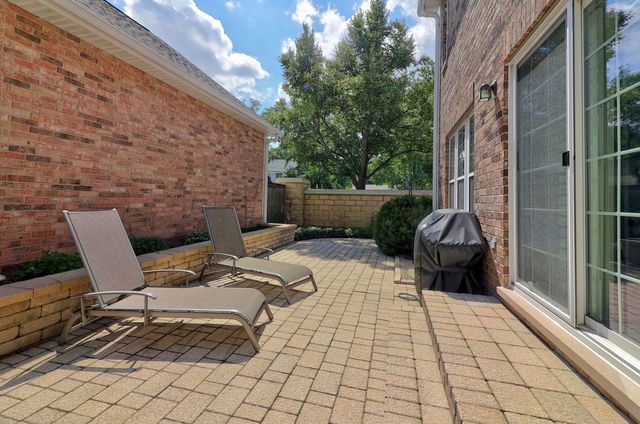 1702 Astor Avenue, Oakbrook Terrace, IL 60181