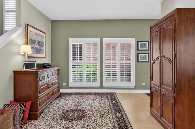 1702 Astor Avenue, Oakbrook Terrace, IL 60181