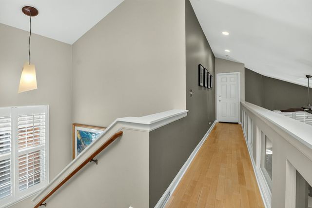 1702 Astor Avenue, Oakbrook Terrace, IL 60181