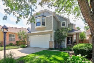 1702 Astor Avenue, Oakbrook Terrace, IL 60181