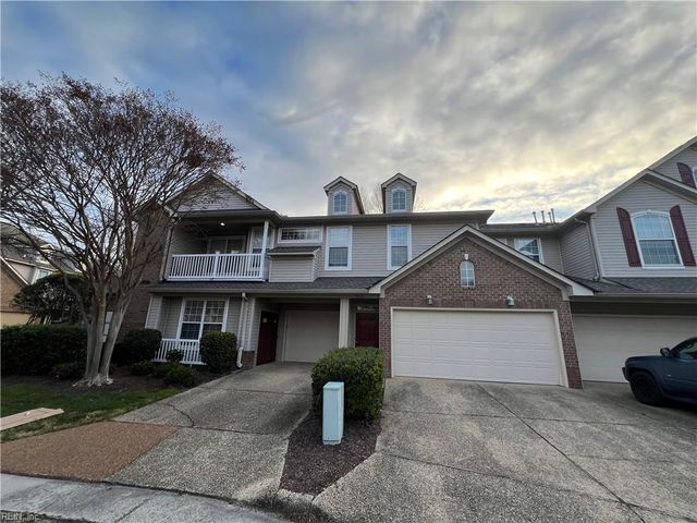 1020 Grand Oak LN, Virginia Beach, VA 23455