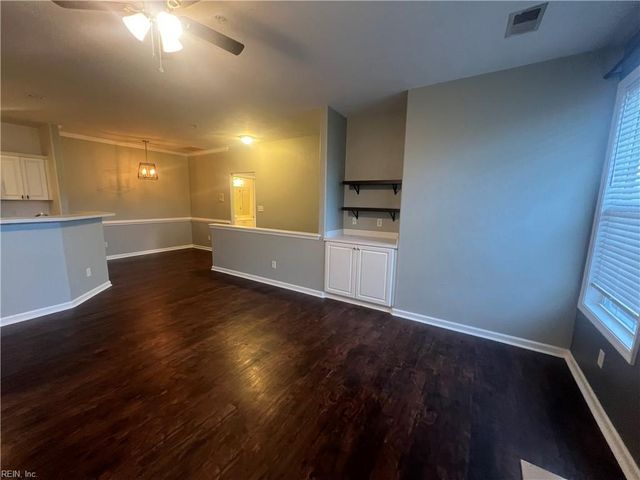 1020 Grand Oak LN, Virginia Beach, VA 23455