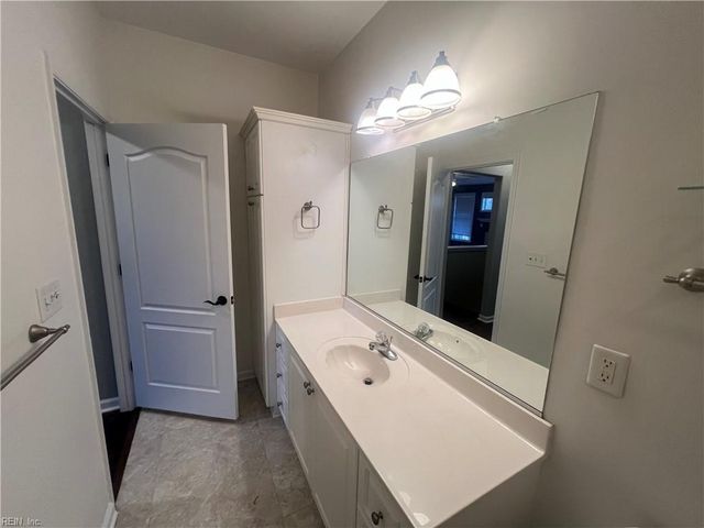 1020 Grand Oak LN, Virginia Beach, VA 23455