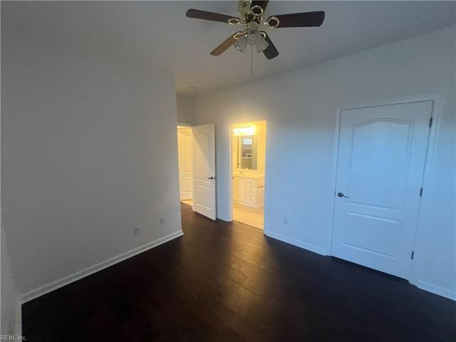 1020 Grand Oak LN, Virginia Beach, VA 23455