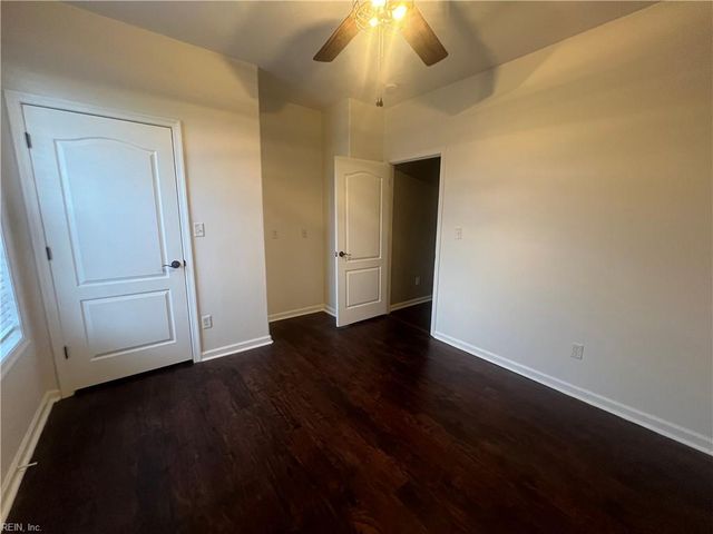 1020 Grand Oak LN, Virginia Beach, VA 23455