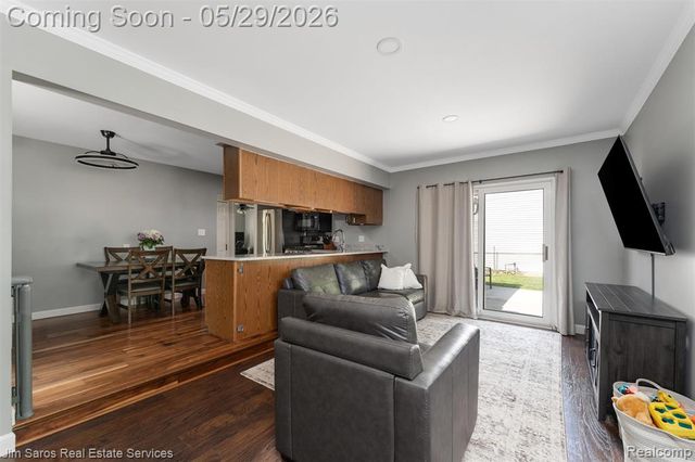 22801 Lake Boulevard, Saint Clair Shores, MI 48082