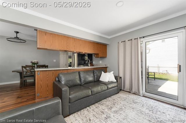 22801 Lake Boulevard, Saint Clair Shores, MI 48082