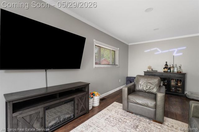 22801 Lake Boulevard, Saint Clair Shores, MI 48082