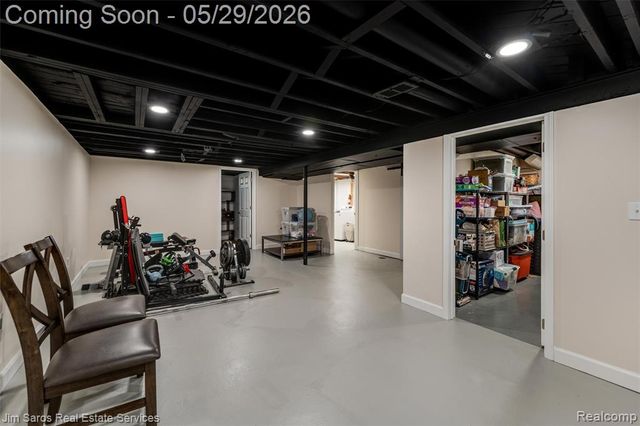 22801 Lake Boulevard, Saint Clair Shores, MI 48082