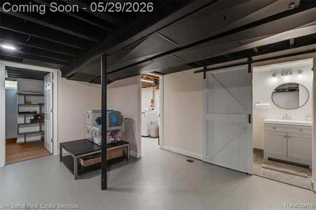 22801 Lake Boulevard, Saint Clair Shores, MI 48082