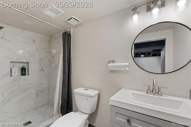 22801 Lake Boulevard, Saint Clair Shores, MI 48082