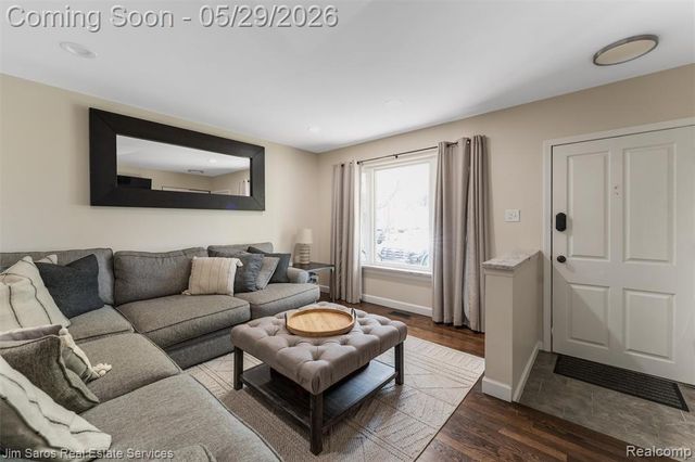 22801 Lake Boulevard, Saint Clair Shores, MI 48082