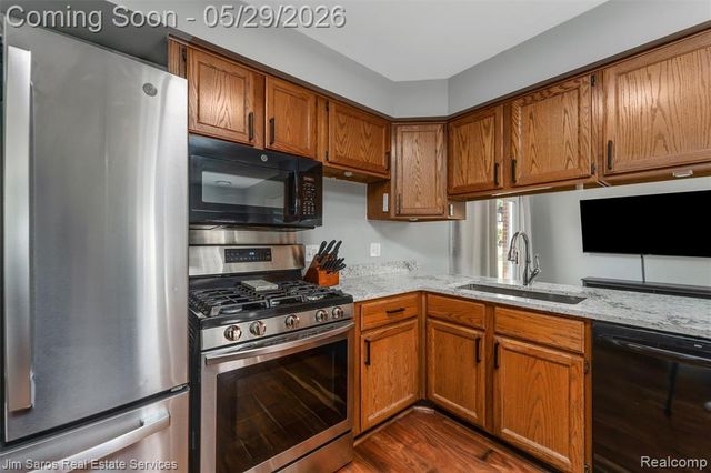 22801 Lake Boulevard, Saint Clair Shores, MI 48082