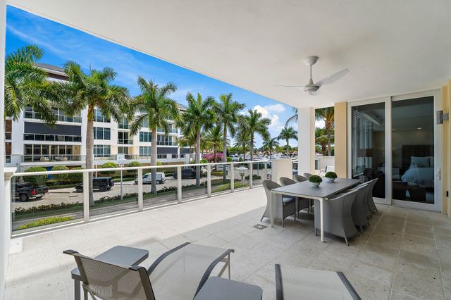 2720 Donald Ross Road 202, Palm Beach Gardens, FL 33410