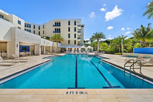 2720 Donald Ross Road 202, Palm Beach Gardens, FL 33410