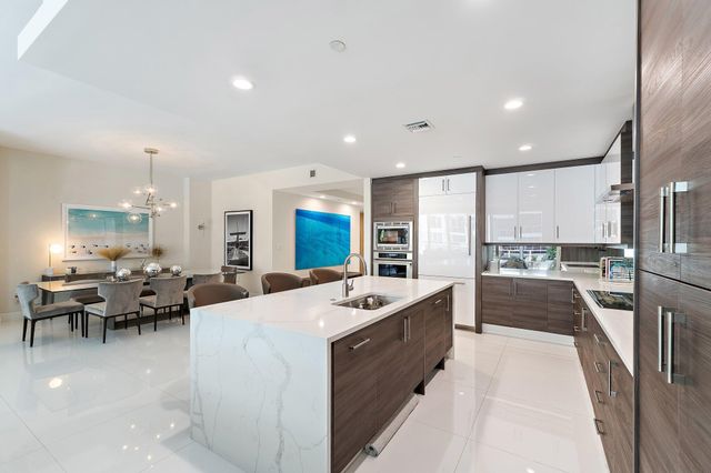 2720 Donald Ross Road 202, Palm Beach Gardens, FL 33410